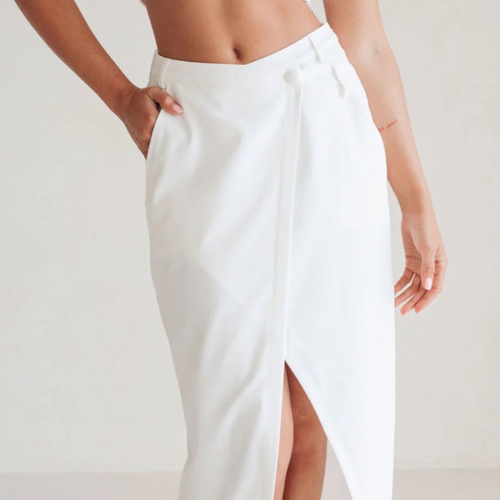 NWT - Electra Skirt - M